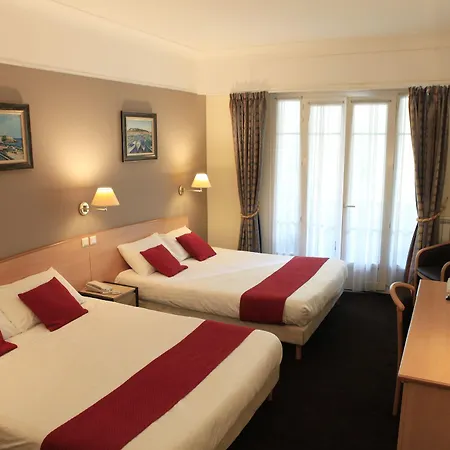 Ammi Lafayette 3*