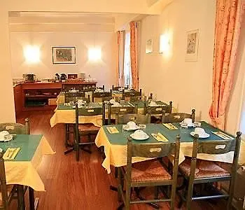 Ammi Lafayette Hotel