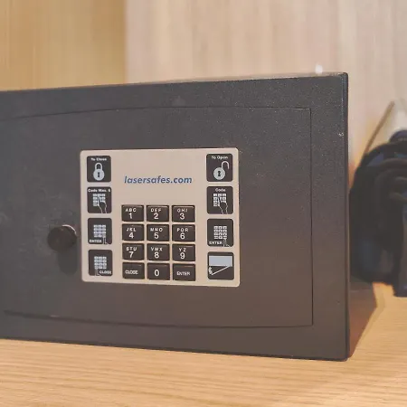 Szálloda Ammi Lafayette 3*