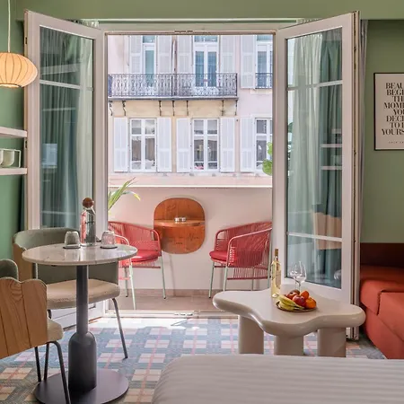 Ammi Lafayette 3* Nizza