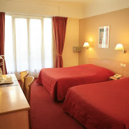 Ammi Lafayette Отель Ницца