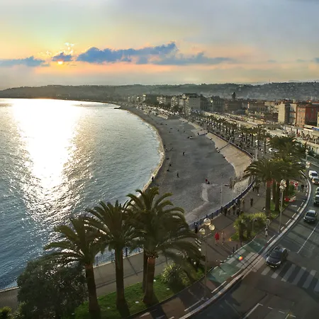 Ammi Lafayette 3* Nizza