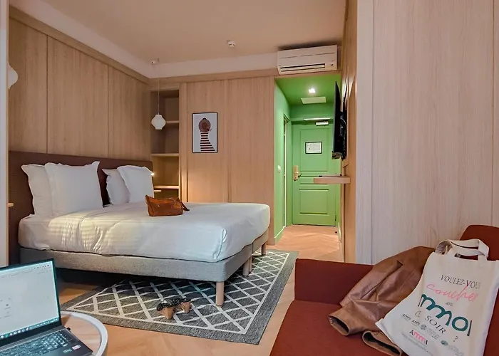 Ammi Lafayette Hotel 3*
