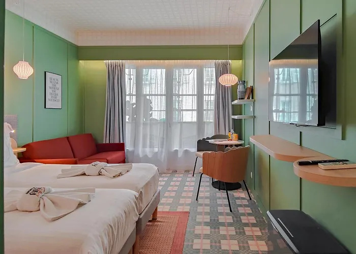 Ammi Lafayette Hotel 3*