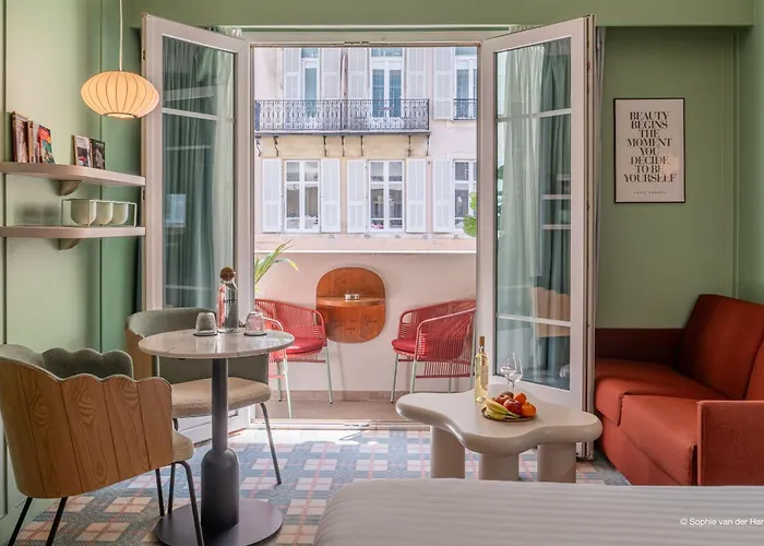 Ammi Lafayette 3* Nice