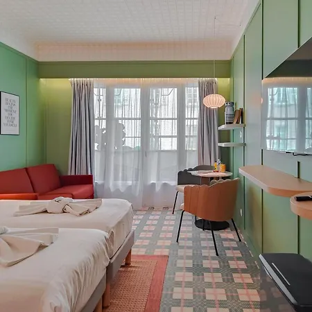 Ammi Lafayette ホテル 3*